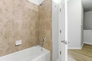 2795 Oakwater Dr, Kissimmee, FL 34747 - Photo 20