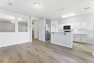 2795 Oakwater Dr, Kissimmee, FL 34747 - Photo 10