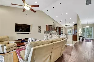 11948 W Blue Bayou Ct, Crystal River, FL 34429 - Photo 8