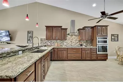 11948 W Blue Bayou Court #11948, Crystal River, FL 34429 - Photo 10