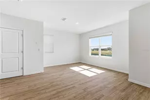 564 Preston Cv Dr, Saint Cloud, FL 34771 - Photo 2