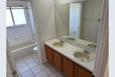 1842 Island Walk Drive, Orlando, FL 32824 - Photo 8