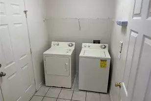 1842 Island Walk Dr, Orlando, FL 32824 - Photo 10