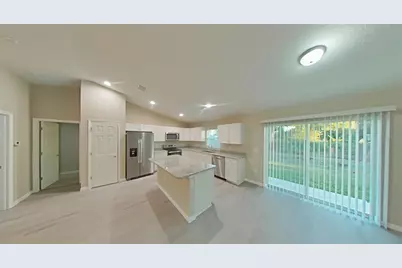 17698 SW 113th Place, Dunnellon, FL 34432 - Photo 4