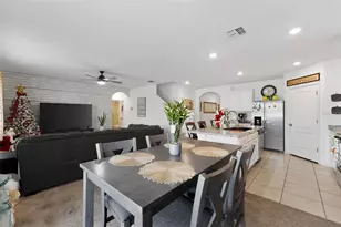 705 Squires Grove Dr, Winter Haven, FL 33880 - Photo 16