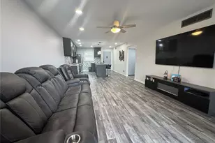 11485 Oakhurst Rd, Largo, FL 33774 - Photo 6