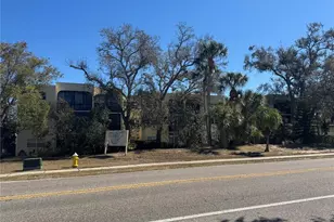 11485 Oakhurst Rd, Largo, FL 33774 - Photo 1