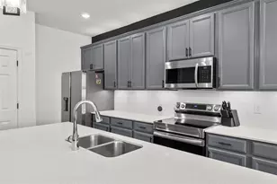 6982 Twilight Bay Dr, Winter Garden, FL 34787 - Photo 16