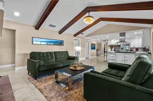 3105 S Lakeshore Ct, Eustis, FL 32726 - Photo 12