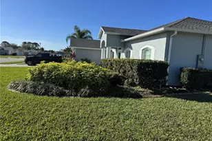 300 Mariners Gate Dr, Edgewater, FL 32141 - Photo 2