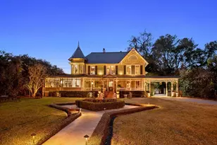 614 Lake Ave, Orlando, FL 32801 - Photo 2