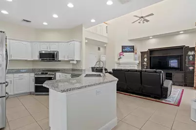 16727 Royal Palm Drive, Groveland, FL 34736 - Photo 10