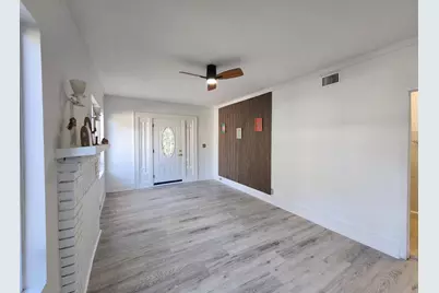 1311 11th Avenue S, Saint Petersburg, FL 33705 - Photo 12