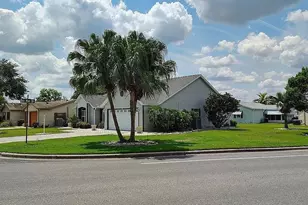 1260 Granada Ct, Lady Lake, FL 32159 - Photo 2