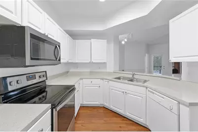 5554 Metrowest Boulevard #203, Orlando, FL 32811 - Photo 4