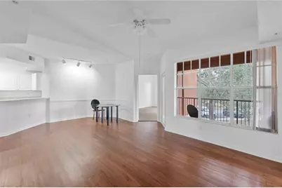 5554 Metrowest Boulevard #203, Orlando, FL 32811 - Photo 8