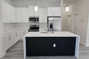 18374 Elgin Ave, Port Charlotte, FL 33948 - Photo 4