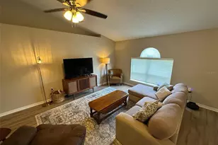 1346 Dunbarton Ct, Kissimmee, FL 34758 - Photo 32