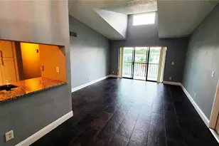 8215 Sun Spring Cir, Orlando, FL 32825 - Photo 6