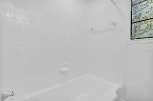 2027 30th Ave N, Saint Petersburg, FL 33713 - Photo 10