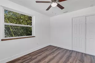 2027 30th Ave N, Saint Petersburg, FL 33713 - Photo 12