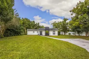 2301 Carlton Dr, Orlando, FL 32806 - Photo 1