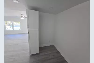 37344 Stanford Avenue, Zephyrhills, FL 33541 - Photo 22