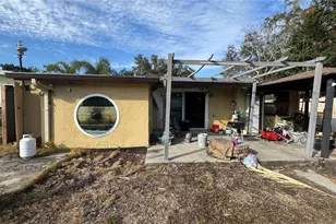 5290 Circle Dr, Weeki Wachee, FL 34607 - Photo 16