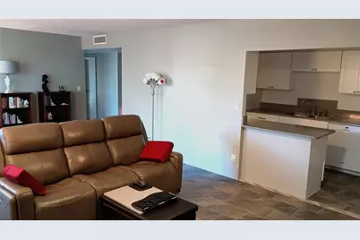 1719 NW 23rd Avenue #4A, Gainesville, FL 32605 - Photo 4