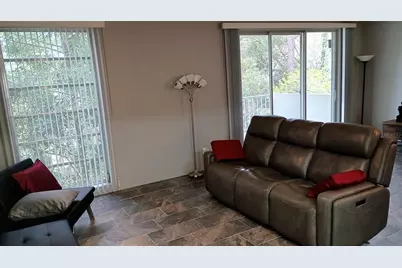 1719 NW 23rd Avenue #4A, Gainesville, FL 32605 - Photo 2