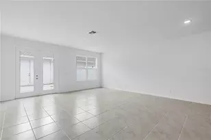 15220 Blue Peacock Ln, Winter Garden, FL 34787 - Photo 4
