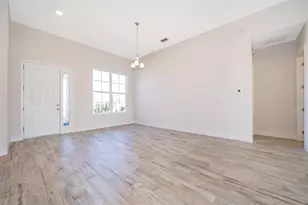 2400 Symphony Cir, Saint Cloud, FL 34771 - Photo 12