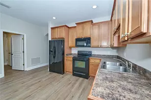 23903 Sardinia Dr, Sorrento, FL 32776 - Photo 12