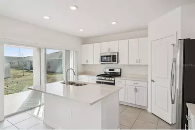 33813 Sky Blossom Circle, Leesburg, FL 34788 - Photo 4