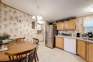 18845 SE 18th Pl, Silver Springs, FL 34488 - Photo 6