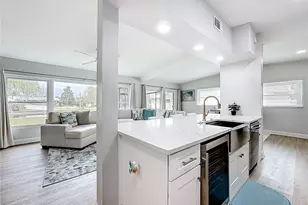 2705 Gulfstream Rd, Orlando, FL 32805 - Photo 2