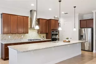 5043 Vantage Ct, Saint Cloud, FL 34772 - Photo 10