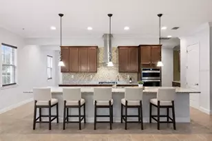 5043 Vantage Ct, Saint Cloud, FL 34772 - Photo 2