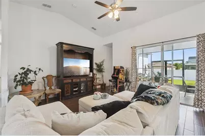 4950 Pall Mall Street E, Kissimmee, FL 34758 - Photo 4