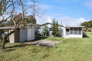 822 Poinsettia Dr, Eustis, FL 32726 - Photo 22