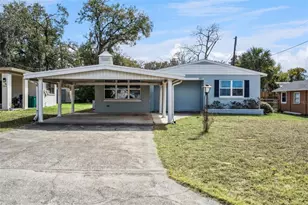 822 Poinsettia Dr, Eustis, FL 32726 - Photo 1