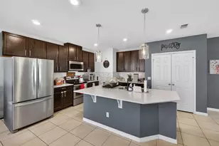 2817 Alpine Meadow Ln, Kissimmee, FL 34744 - Photo 12