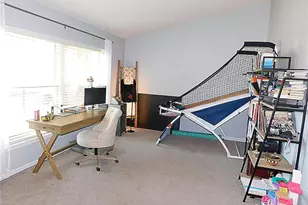 979 Red Dandy Dr, Orlando, FL 32818 - Photo 8