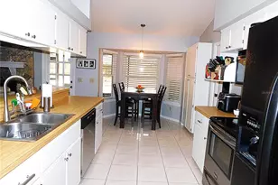 979 Red Dandy Dr, Orlando, FL 32818 - Photo 18