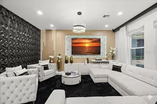 8109 Ludington Cir, Orlando, FL 32836 - Photo 8