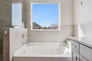 12506 Candleberry Cir, Tampa, FL 33635 - Photo 30