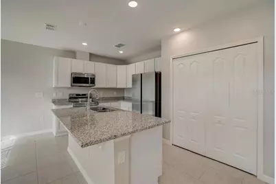 15180 Fleetwood Road, Weeki Wachee, FL 34614 - Photo 6