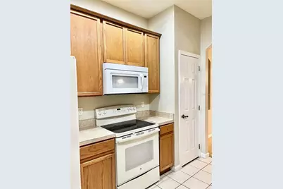 3000 Laurel Park Lane #101, Kissimmee, FL 34741 - Photo 8