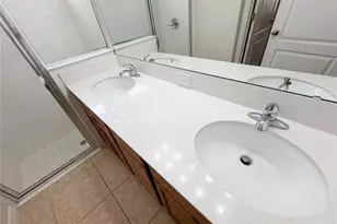 11212 Carrick Stone St, Wimauma, FL 33598 - Photo 6