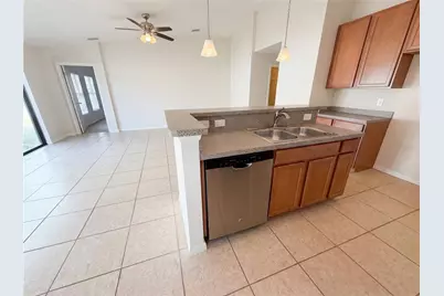 11212 Carrick Stone Street, Wimauma, FL 33598 - Photo 14